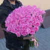 Букет из 101 розовой розы «Розовый триумф» (местная, 60 см)