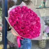 Букет из 101 розовой розы «Малиновый триумф» (местная, 70 см)
