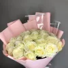 Букет из 25 белых роз (местная, 50 см)