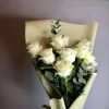 Букет из 9 белых роз «Молочный стебель» (местная, 80 см)