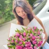 Букет «Малиновый шёлест» с кустовыми розами и альстромериями