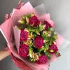 Букет «Малиновый порыв» с розами и альстромериями