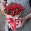 Коробка «Алый Прованс» из 7 кустовых роз