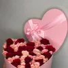 Коробка «Бархатное признание» с красными и розовыми розами