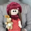 Кукла-тильда ручной работы «Малышка в берете» с мишкой