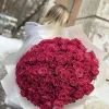 Букет «Алый купол признания» из 101 красной розы (местная, 60 см)