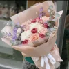 Букет «Шёлковый июнь» с розами, орхидеями цимбидиум и дельфиниумом