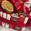 Композиция «Сладкое сердце с мишкой» с Kinder, Ferrero Rocher и мягкими игрушками