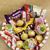 Корзина «Шоколадный праздник» из Kinder, Ferrero Rocher и сладостей