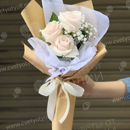 Букет из 3 роз "Малышка"