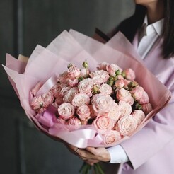 11 веток нежно-розовых роз Леди Бомбастик -3000